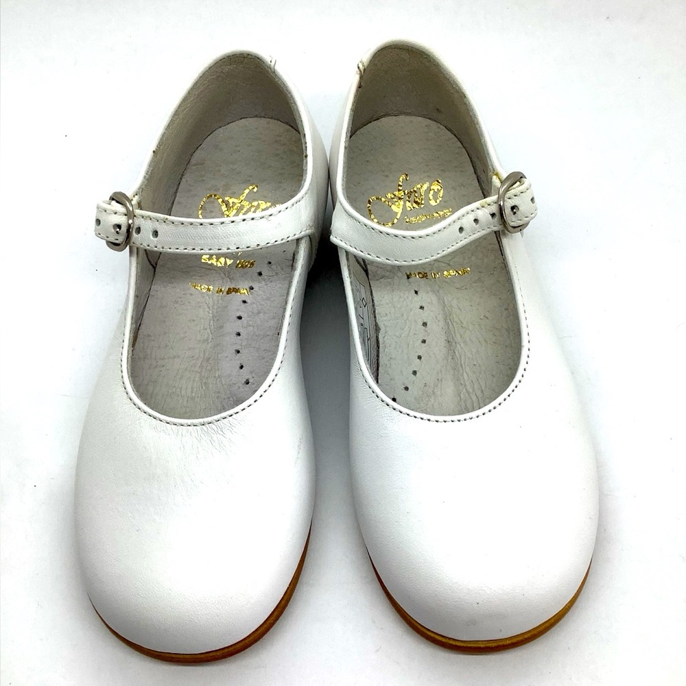 De Osu classic White leather Mary Jane’s.